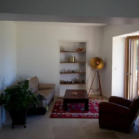 Apartamento Soukavati Tousbhita Akanishta Keajra